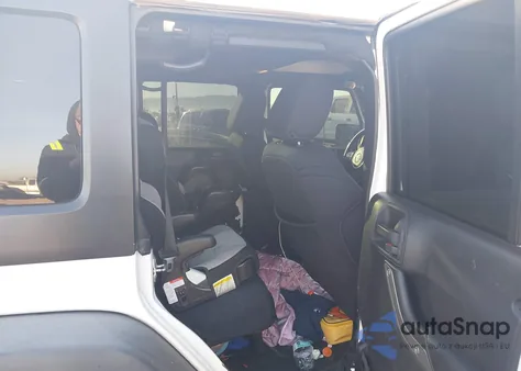 2015 Jeep Wrangler Unlimited Sport from USA, damaged, VIN 1C4BJWDG9FL760919